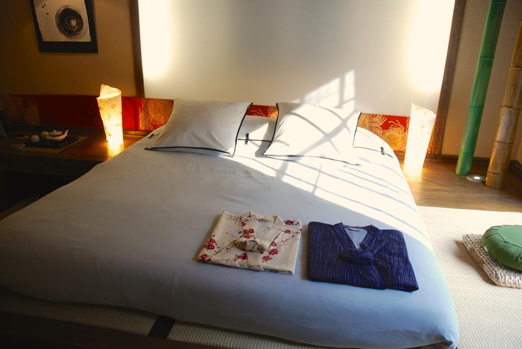 Minshuku Chambres D'Hotes Japonaises Thiers Zimmer foto